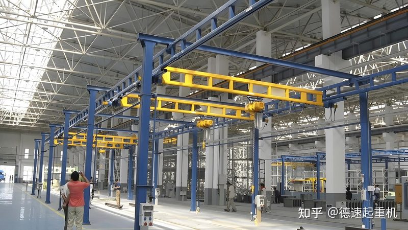 夜幕降临，行车记录仪如何守护大货车安全？**